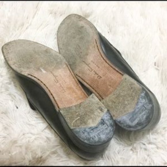 Vintage Salvatore Ferragamo Flats - Picture 4 of 4